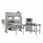 The automatic typesetting film like material moving type punching machine